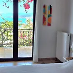 Anna- A Slice Of Heaven. Βίλα Πόρτο Χέλι