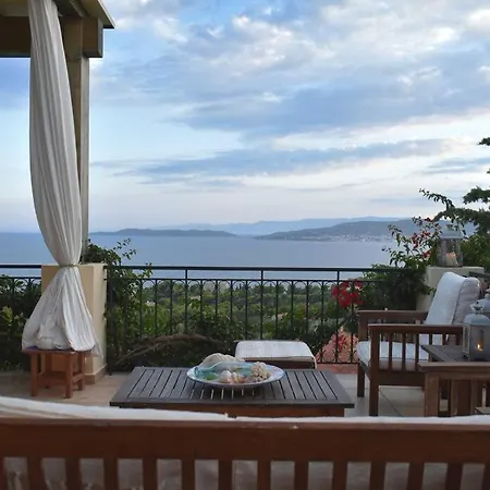 Villa Anna- A Slice Of Heaven. Porto Heli