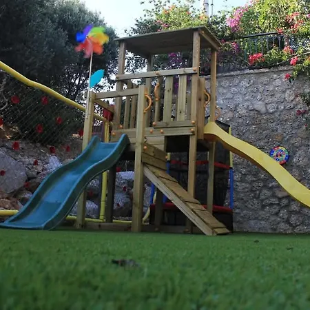 Anna- A Slice Of Heaven. *