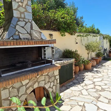 Anna- A Slice Of Heaven. *