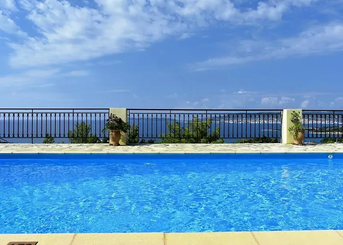 Anna- A Slice Of Heaven. * Porto Cheli