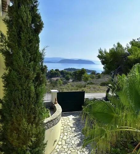 Anna- A Slice Of Heaven.