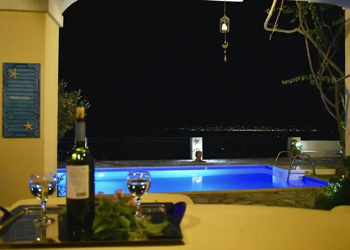 Anna- A Slice Of Heaven. וילה פורטו הלי