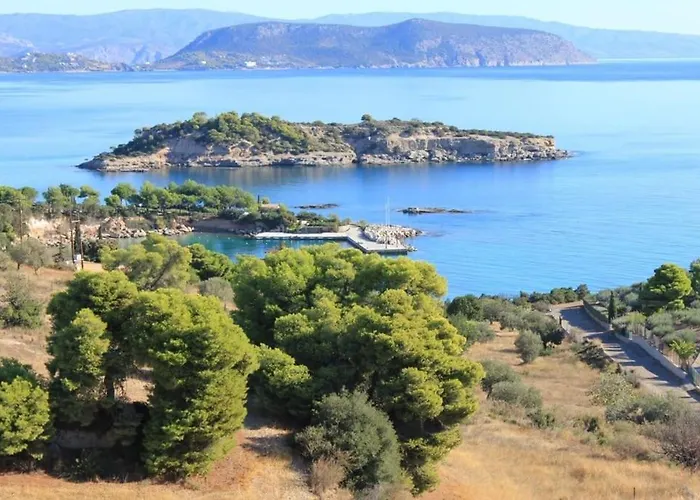 Anna- A Slice Of Heaven. * פורטו הלי