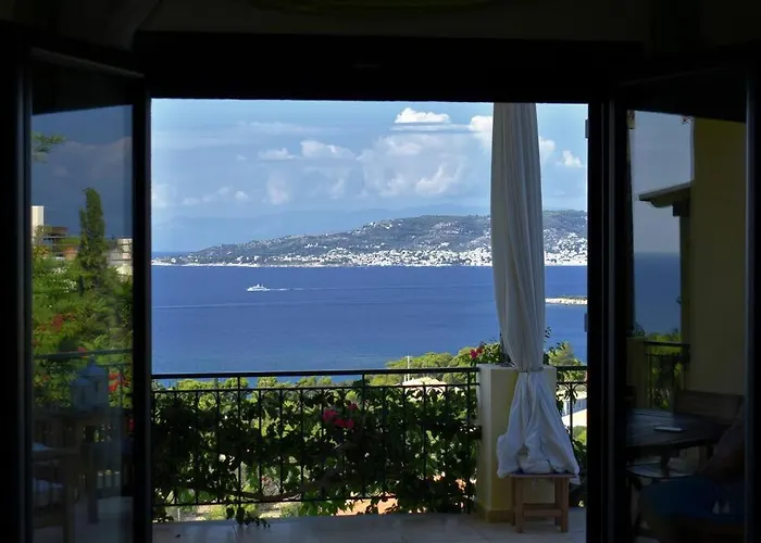 Anna- A Slice Of Heaven. *