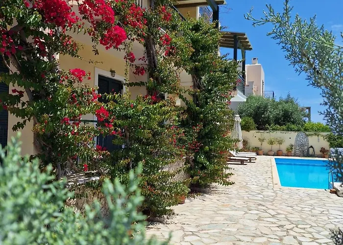 Anna- A Slice Of Heaven. וילה פורטו הלי