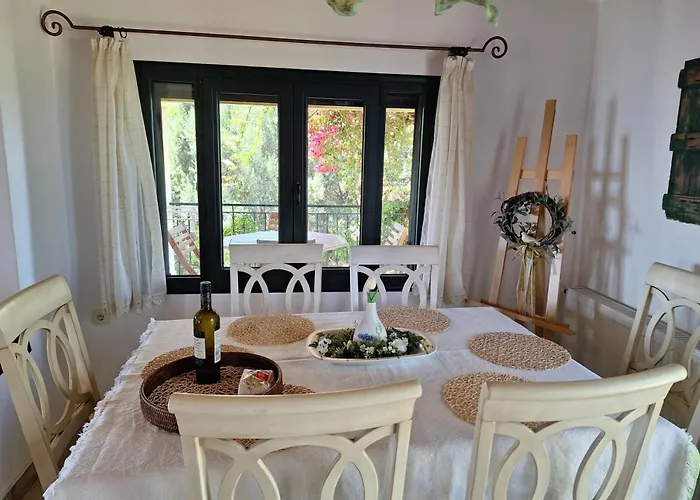 Anna- A Slice Of Heaven. *