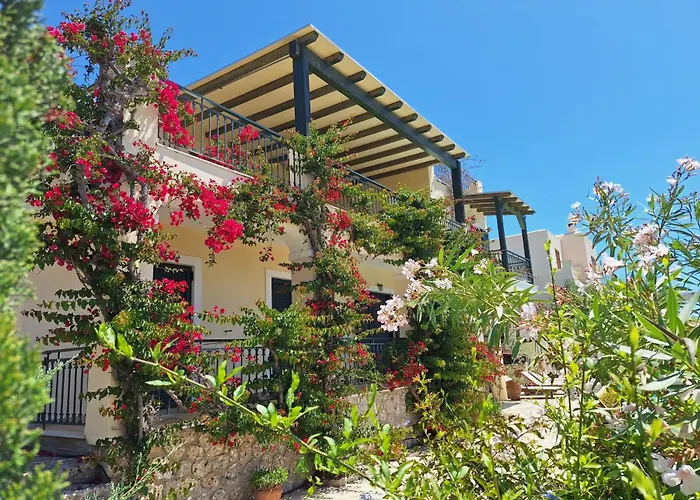 Anna- A Slice Of Heaven. פורטו הלי