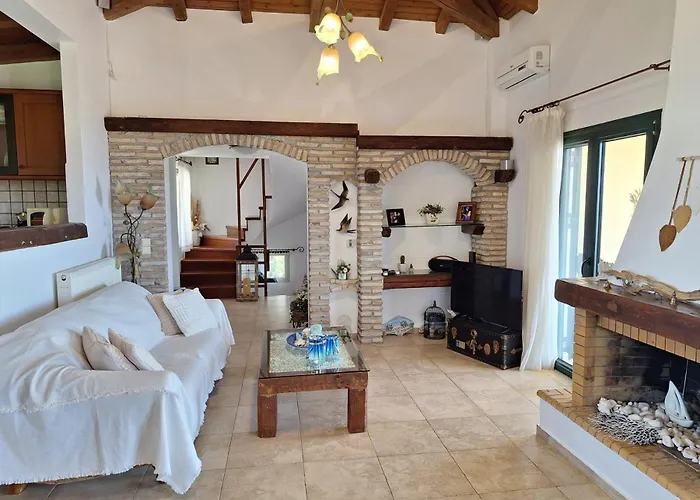 Anna- A Slice Of Heaven. וילה פורטו הלי