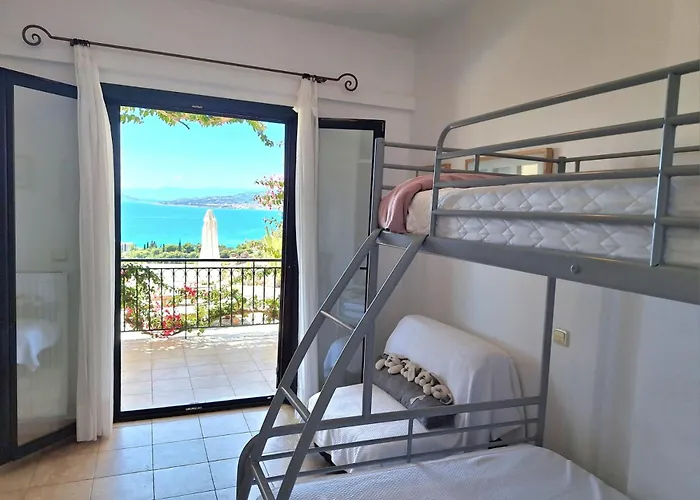 Anna- A Slice Of Heaven. פורטו הלי